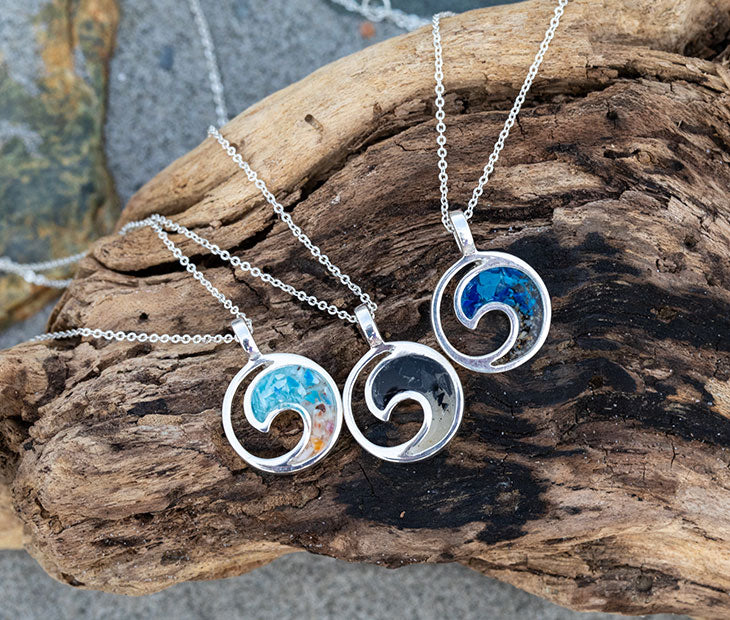 Collection of Dune Wave necklaces