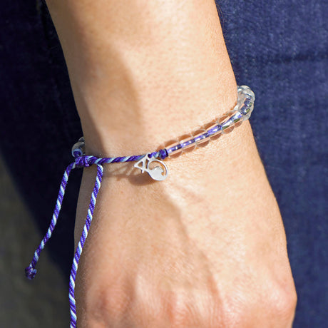 The 4ocean Harp Seal Beaded Bracelet on a wrist